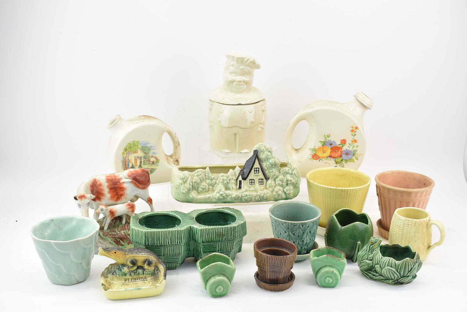 Group of Assorted Vintage Flower Pots (1 of 14)