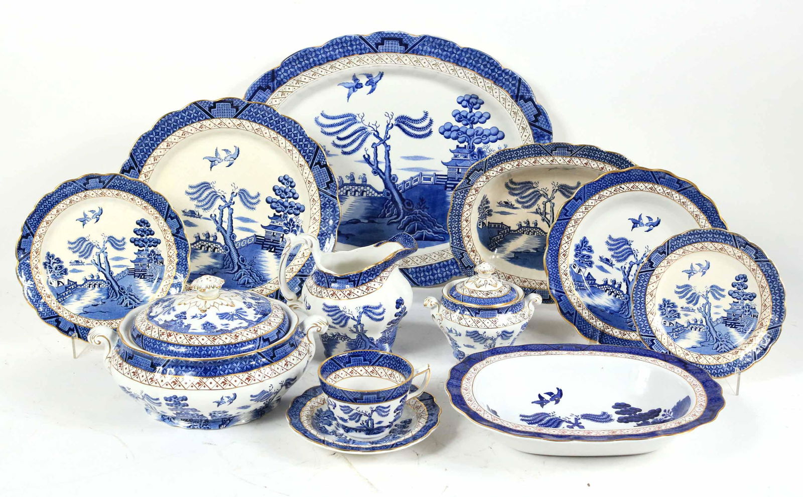 145 Piece Booths "Real Old Willow" Dinner Service (1 of 11)