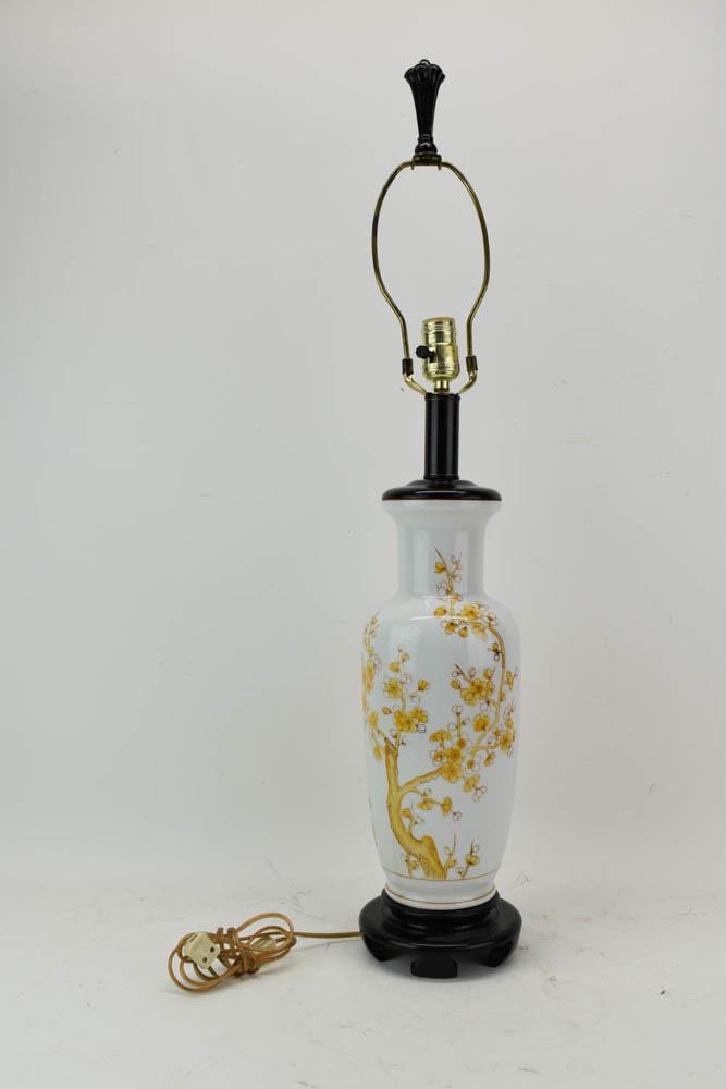 Asian Style Table Lamp (1 of 3)