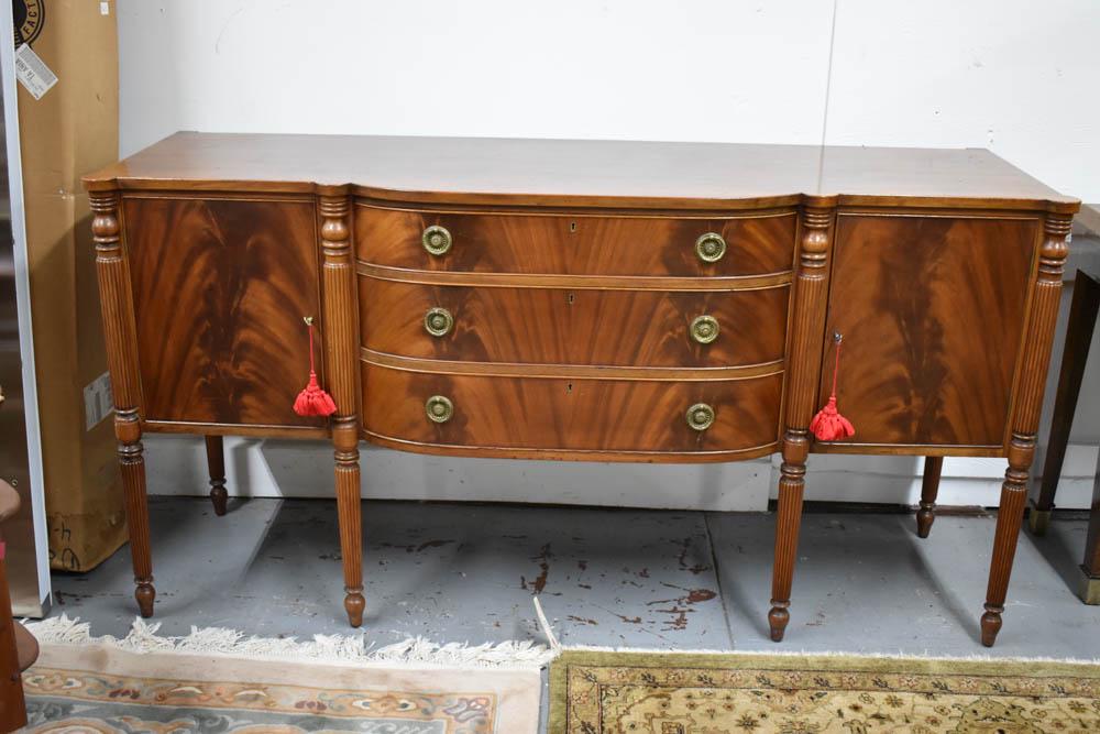 Sheraton Mahogany Sideboard Cabinet (1 of 10)