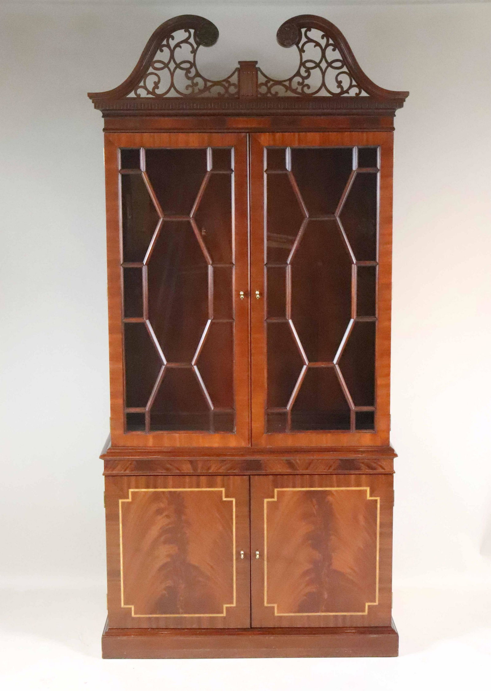 George III Style Mahogany Bookcase Cabinet: English Taste, 20th C. 8'6"h x 44"w x 16"d