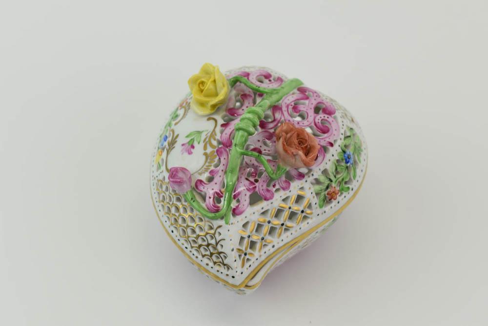 Herend Bonbonniere Heart Shaped Porcelain Box (1 of 10)