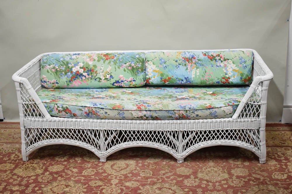 Vintage White Wicker Painted Sofa (1 of 4)