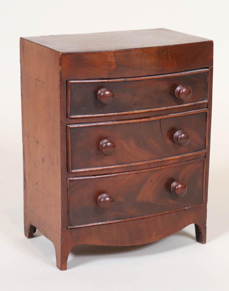 George III Mahogany Bowfront Miniature Chest (1 of 6)