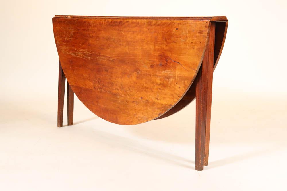 Federal Cherrywood Tuck-a-Way Table (1 of 10)
