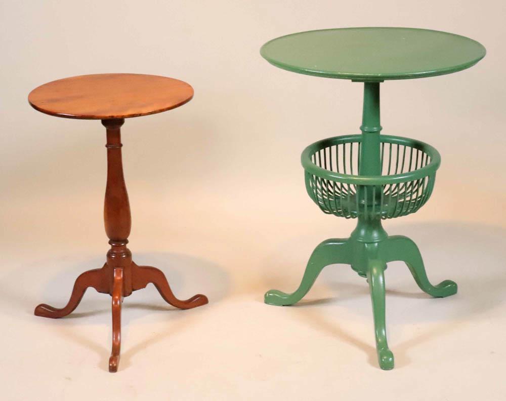 Queen Anne Style Mahogany Candlestand (1 of 6)