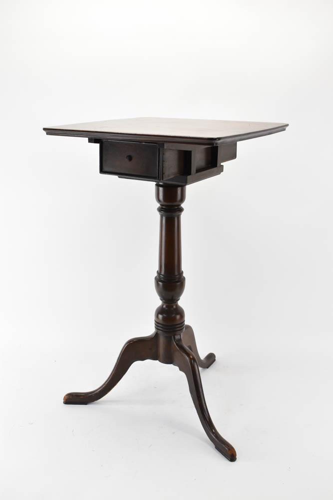 Queen Anne Style Candlestand (1 of 6)