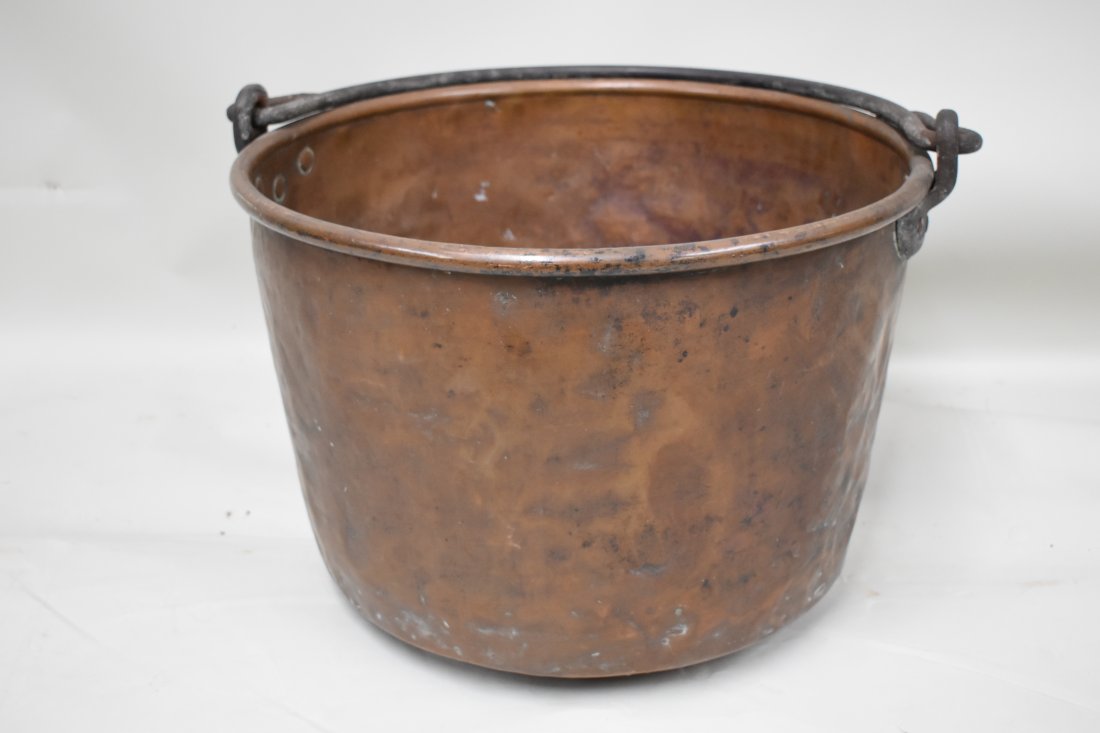 Dovetailed Copper Cauldron with Handle (1 of 6)