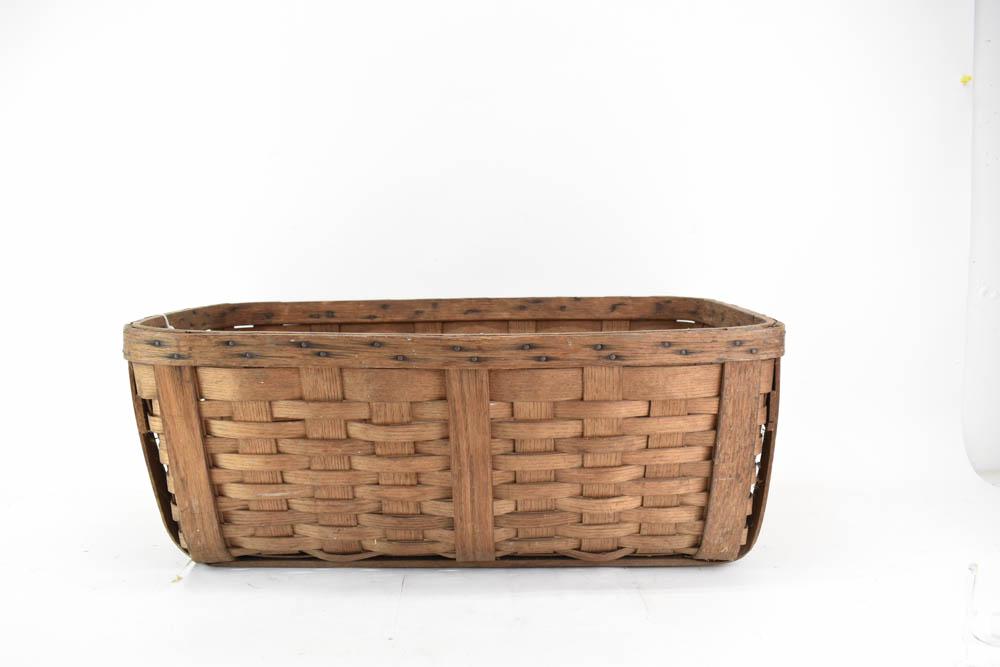 Large Vintage Washing/Laundry Basket (1 of 2)