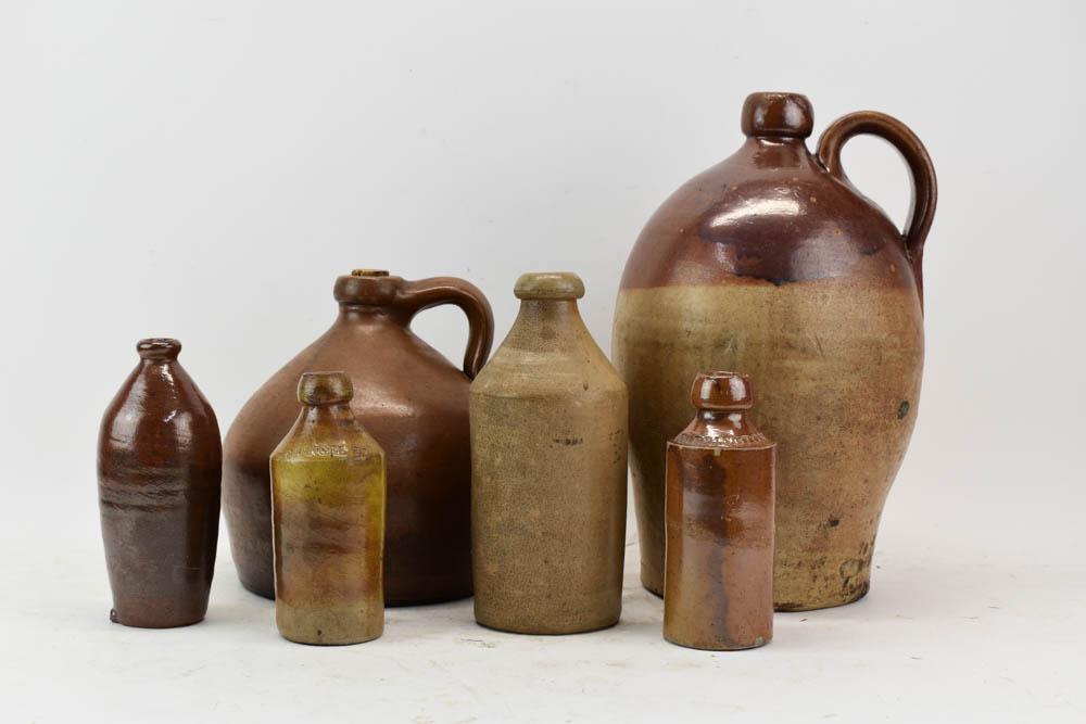 Stoneware Two Tone Handled Jug (1 of 20)