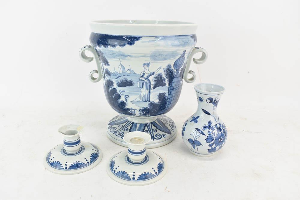 Group of Colonial Williamsburg Delft (1 of 8)