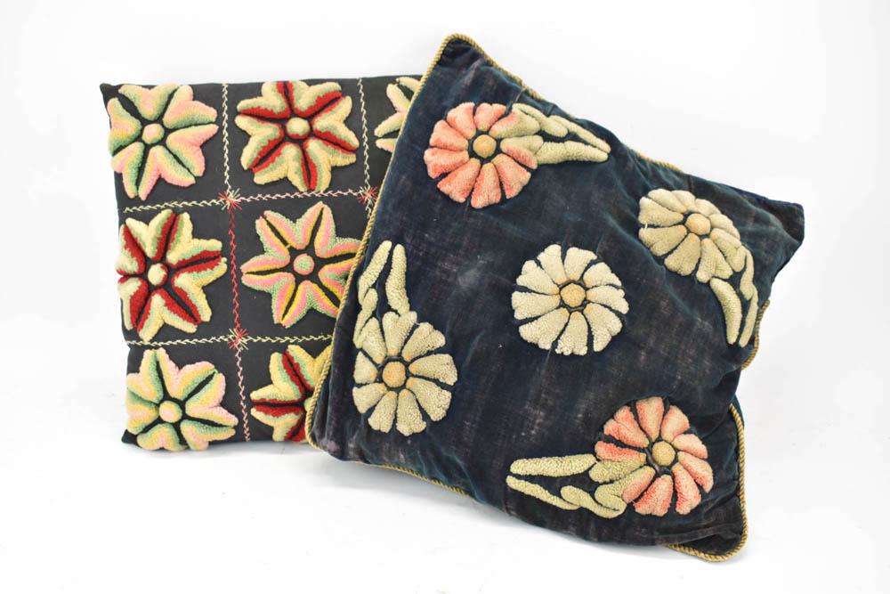 Two Vintage Crewel Work Pillows (1 of 11)