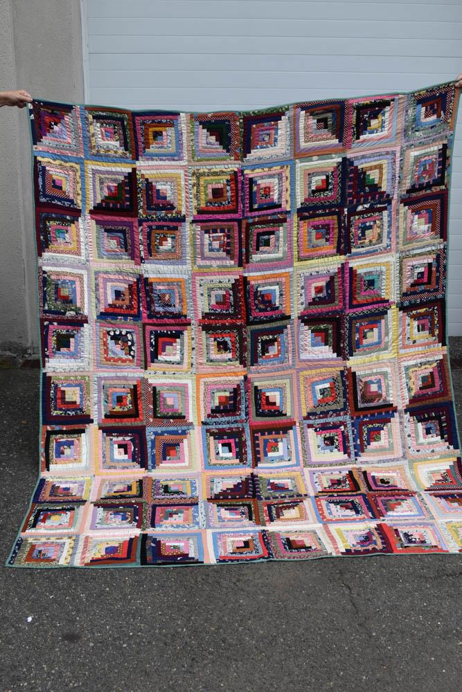 Vintage Handmade Patchwork Quilt (1 of 4)