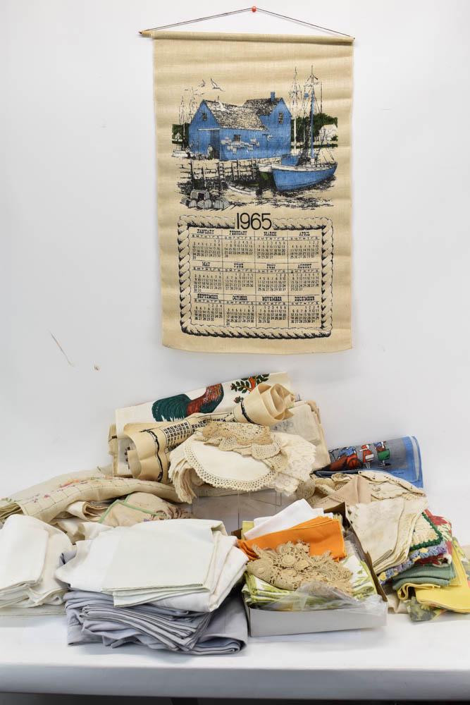 Group of Assorted Table Linens (1 of 7)