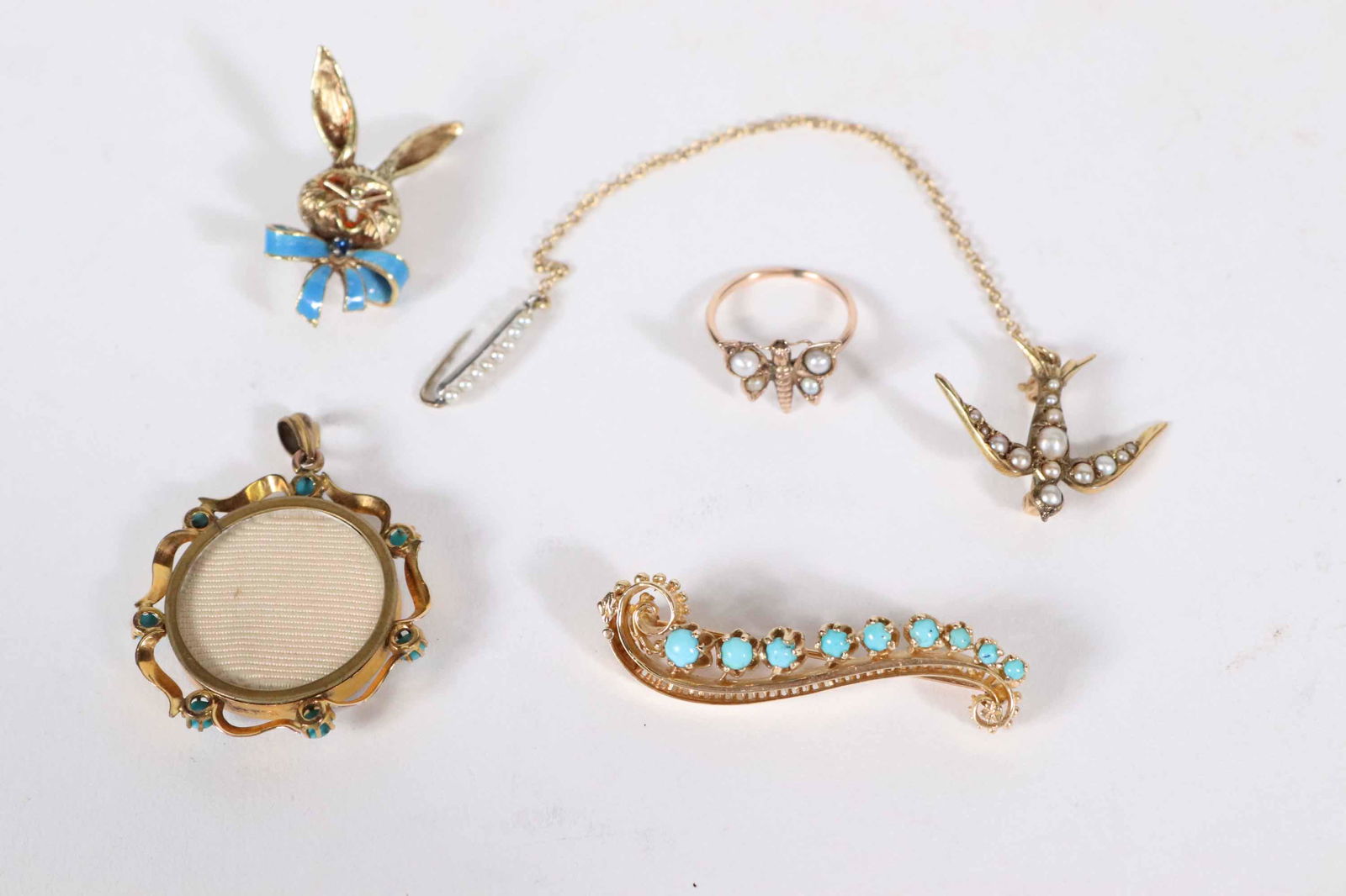 Three Yellow Gold Pins (1 of 11)