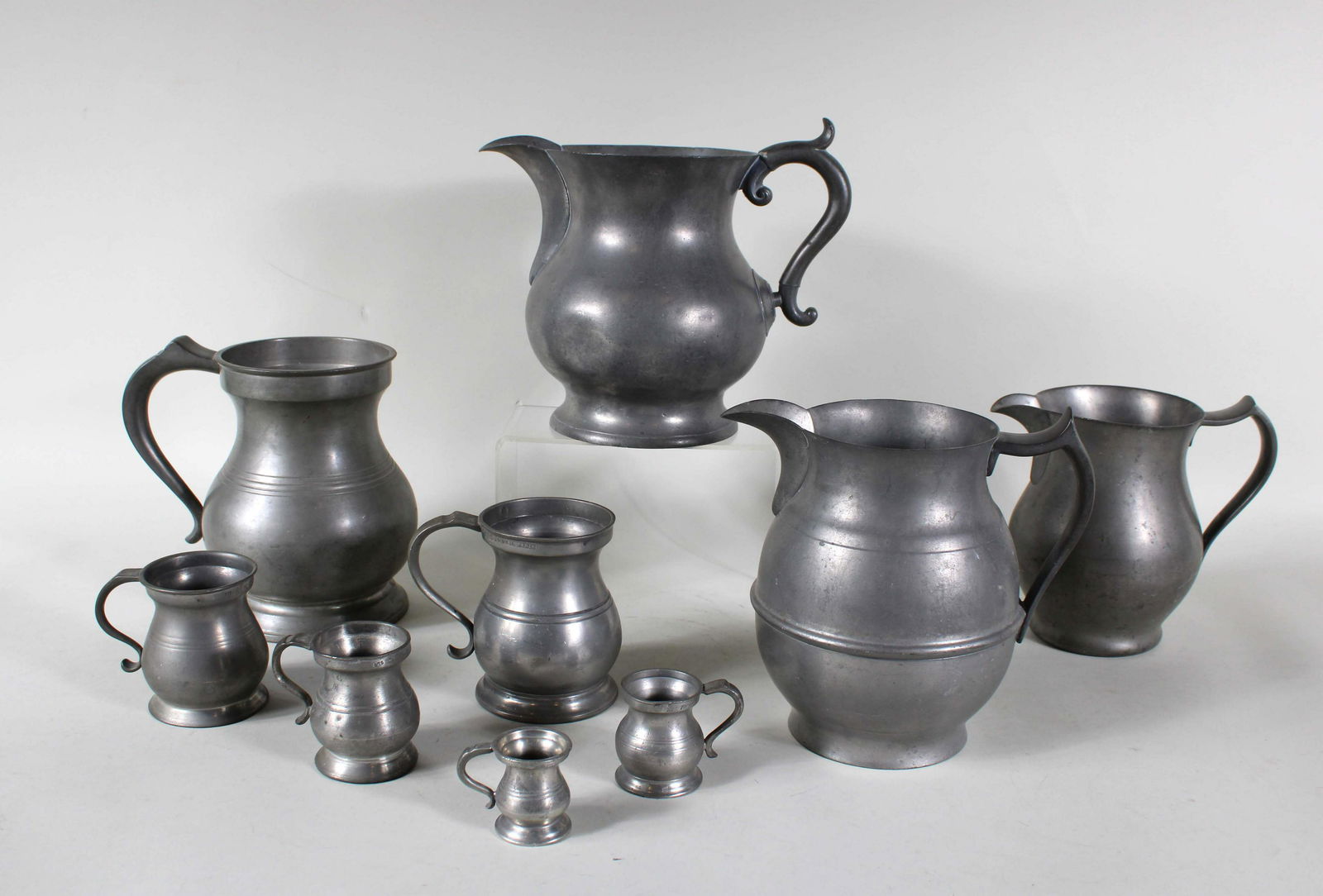 Three Pewter Beer Jugs (1 of 18)