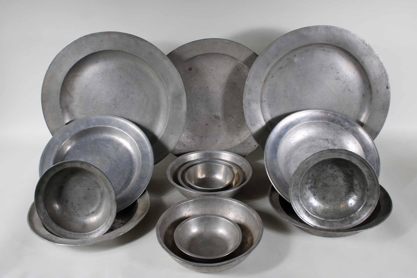 Five Pewter Nesting Bowls (1 of 18)