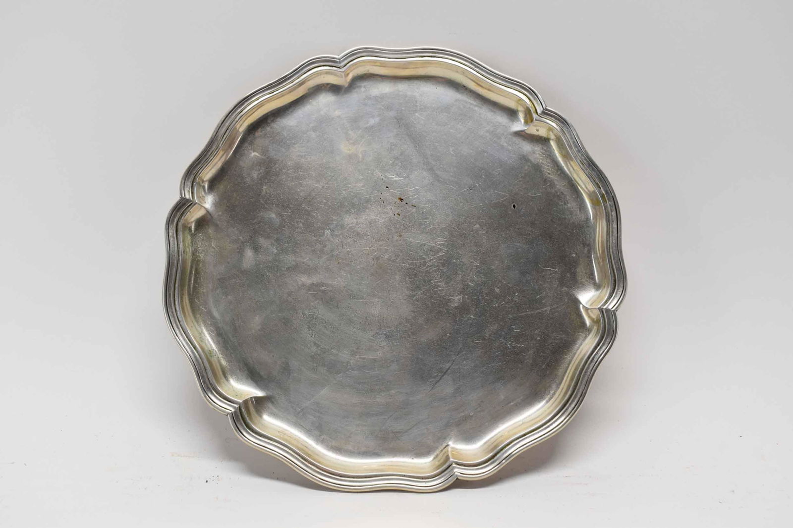 German 800 Silver Circular Pie Crust Border Tray (1 of 5)