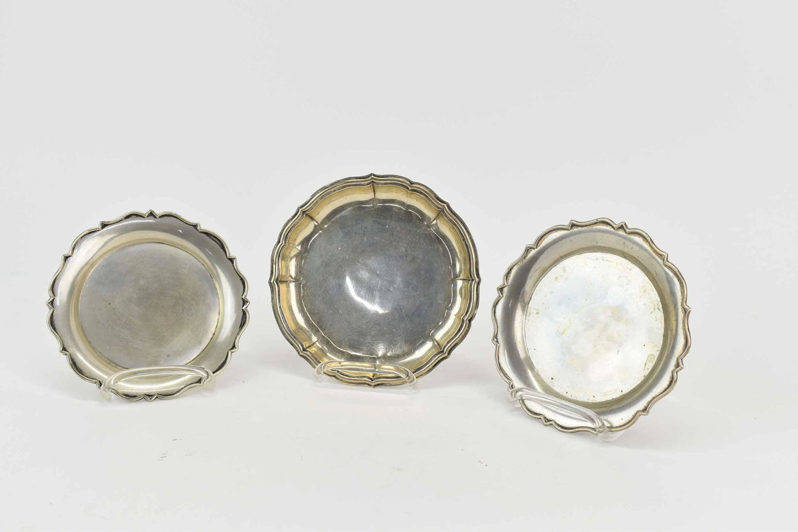 Pair of German 800 Silver Circular Trays (1 of 6)