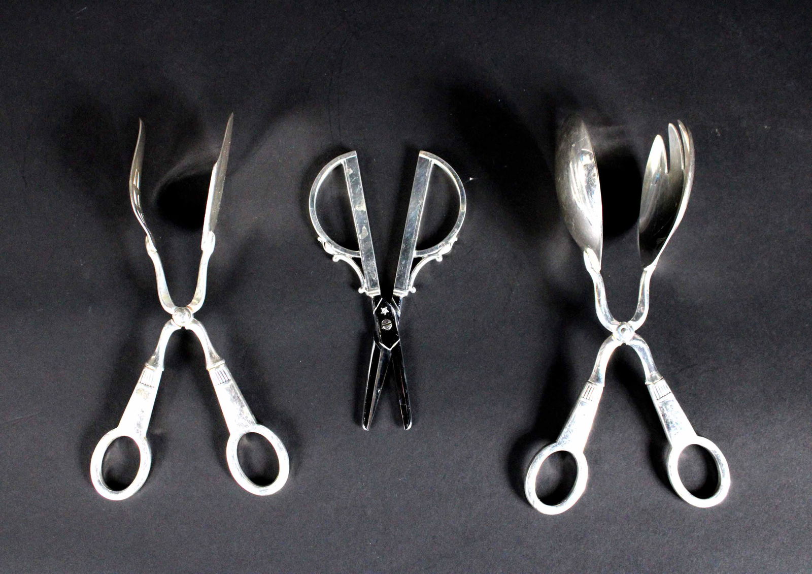 Two Norwegian Silver Handled Salad Serving Tongs (1 of 10)