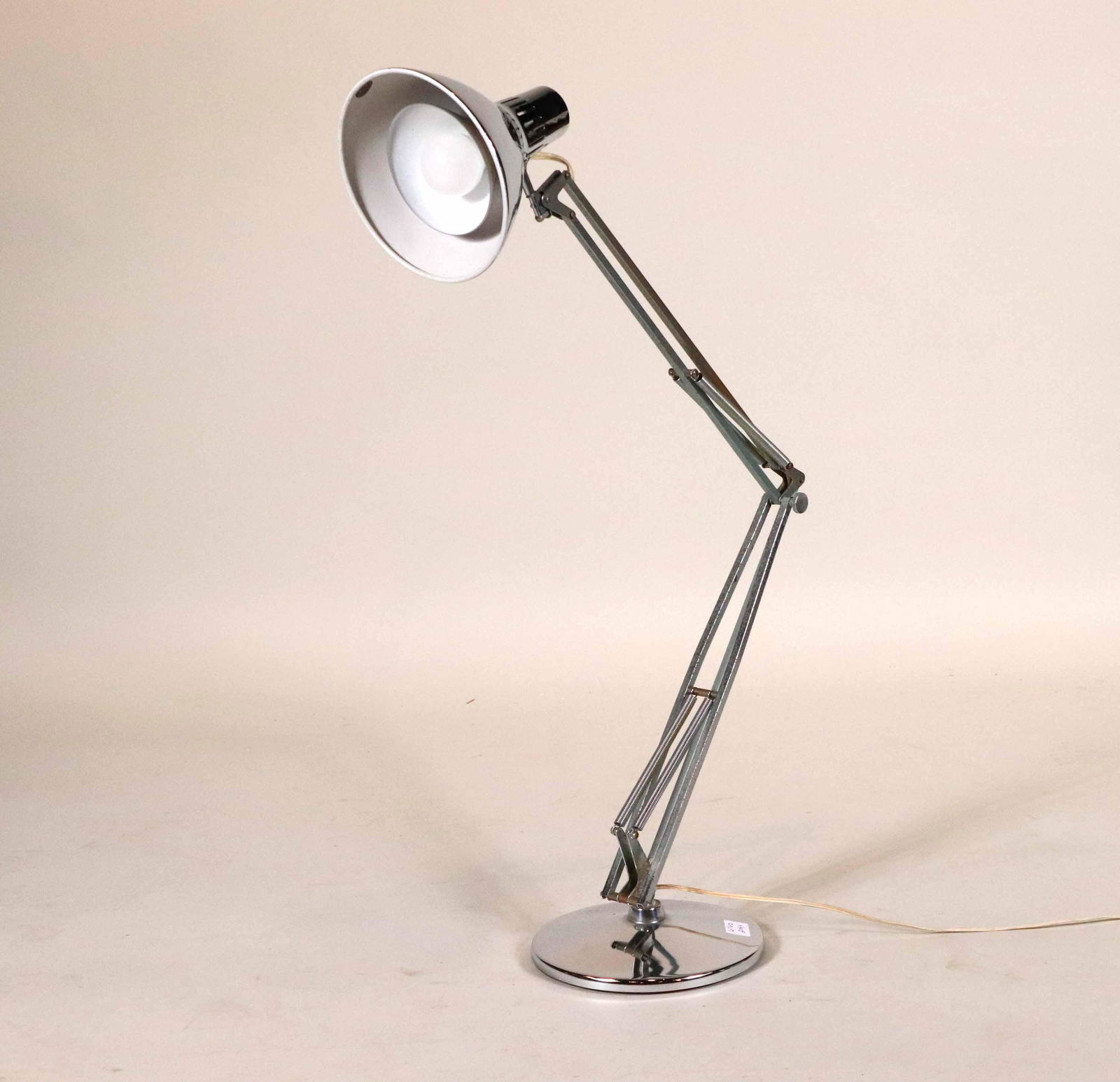 Chrome Cantilevered Task Desk Lamp (1 of 8)