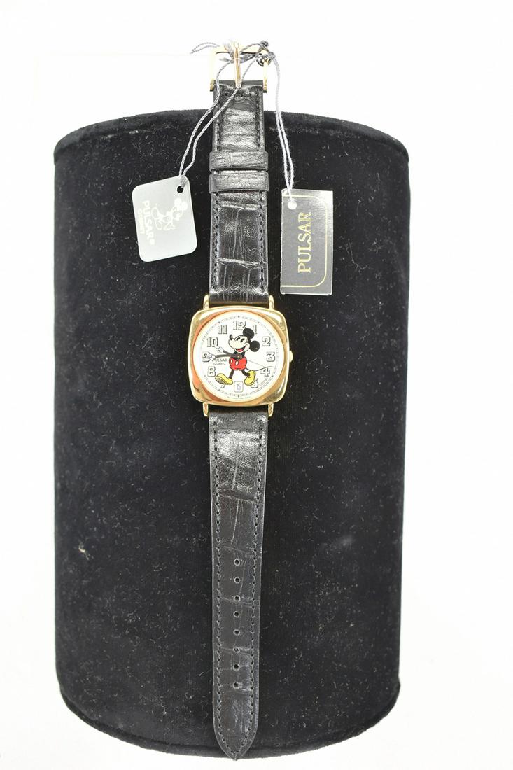 Vintage Pulsar Mickey Mouse Leather Strap Watch (1 of 4)