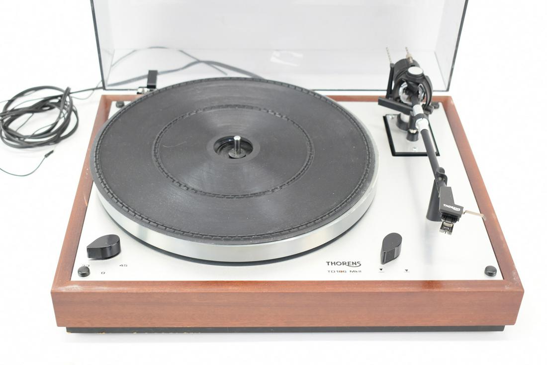 Thorens TD166 MKII Turntable (1 of 8)