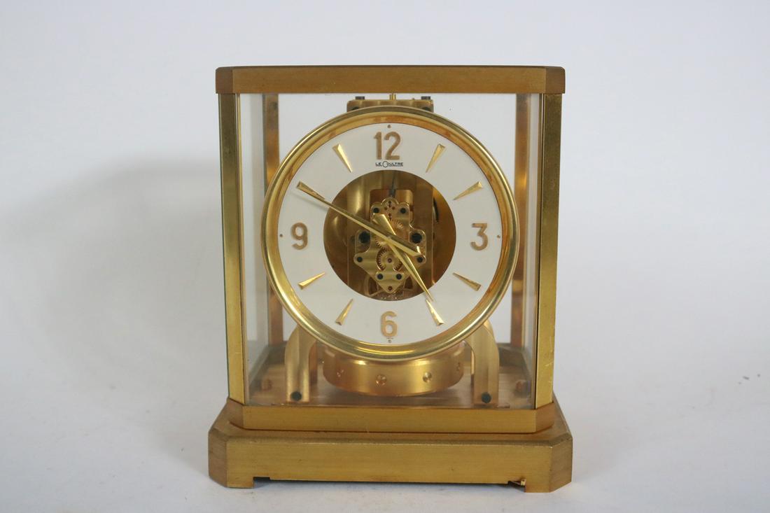 Le Coultre Atmos Perpetual Motion Shelf Clock (1 of 11)