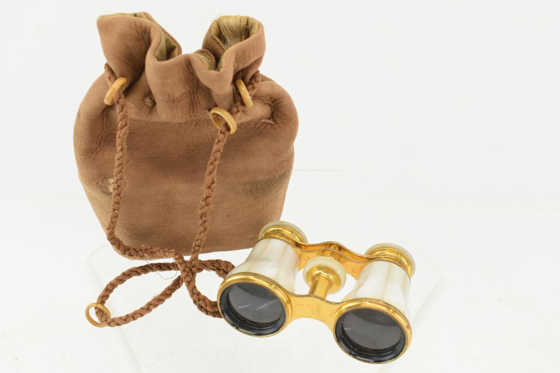 LeMaire Mother of Pearl Opera Binoculars (1 of 5)