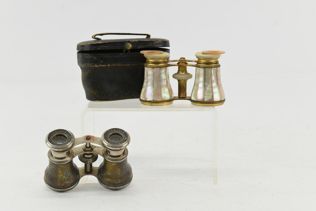 LeMaire Mother of Pearl Opera Binoculars (1 of 5)