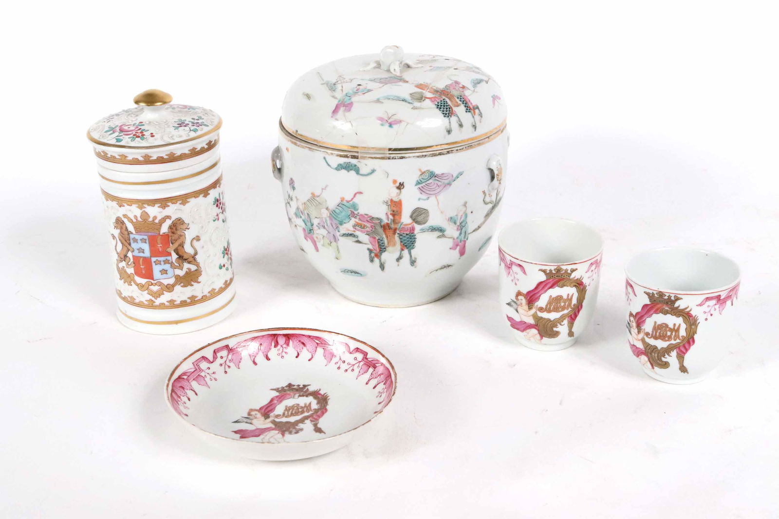 Chinese Export Porcelain Covered Armorial Jar (1 of 15)