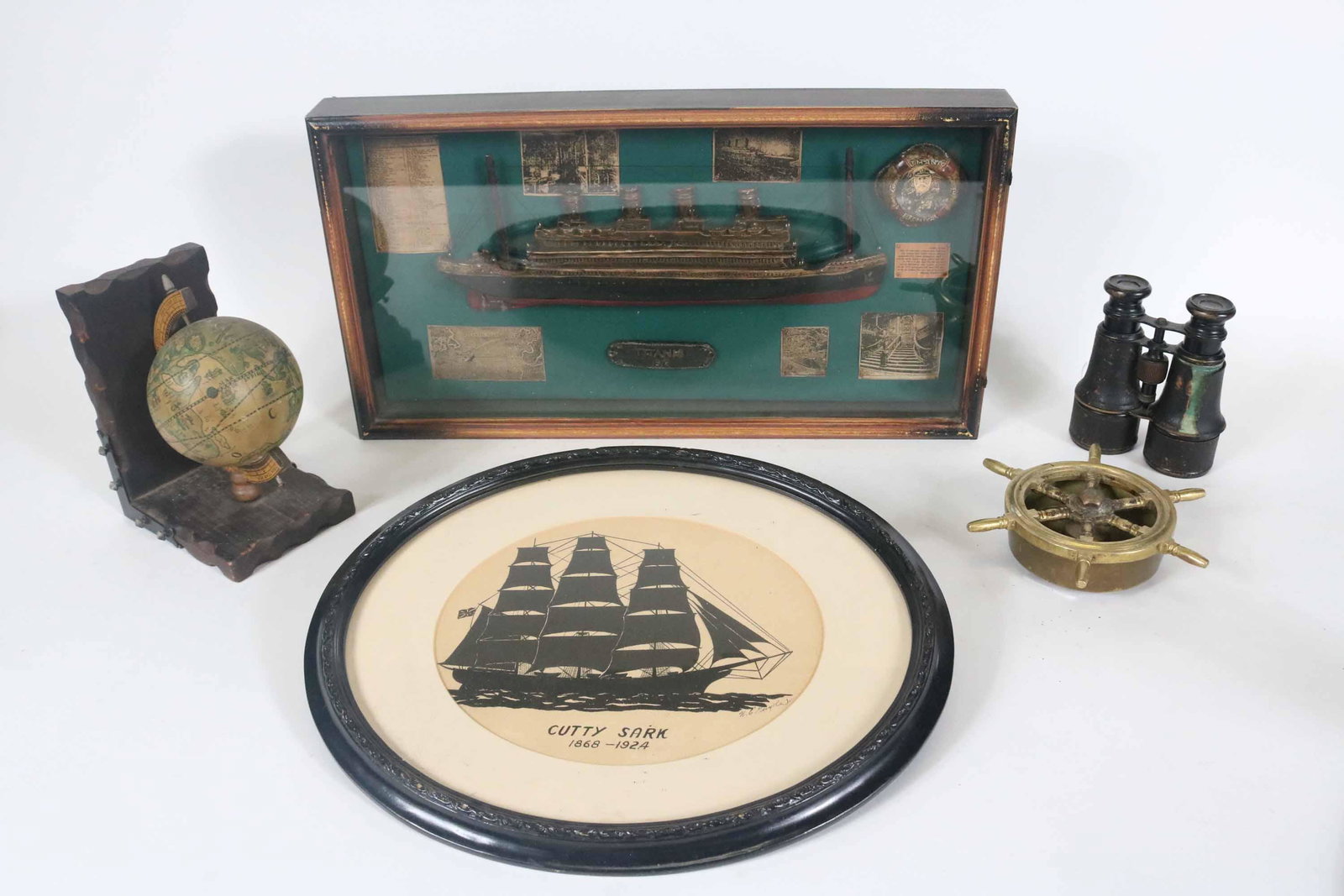 Painted Model of the RMS Titanic (1 of 20)