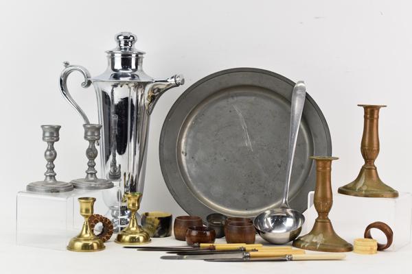 Group of Assorted Table Articles (1 of 8)