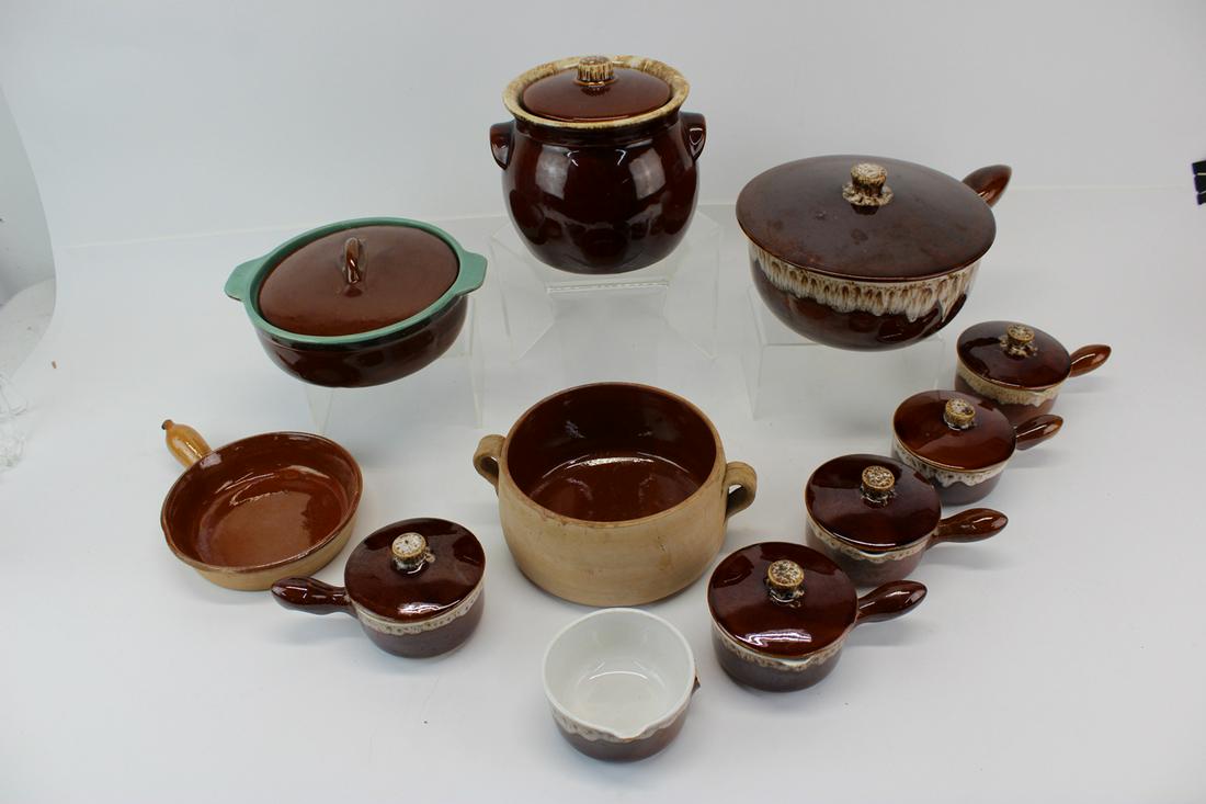 Group of Earthenware Kitchen Items (1 of 5)