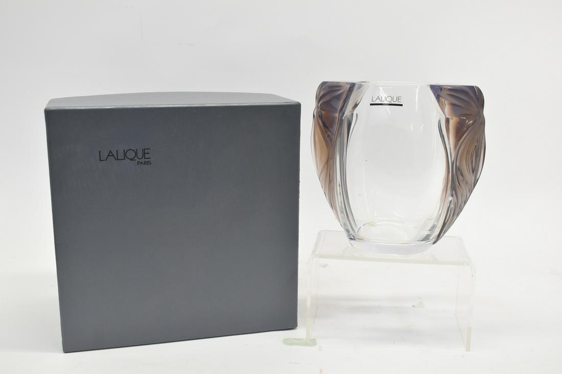 Lalique Art Glass Clematites Vase (1 of 6)