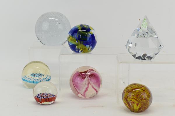 Tiffany and Co Diamond Form Paper Weight (1 of 10)