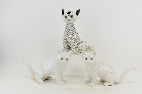 Vintage Italian Majolica Spaghetti Cat Sculpture (1 of 16)