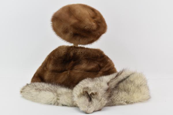 Two Fur Collars and Fur Hat (1 of 6)