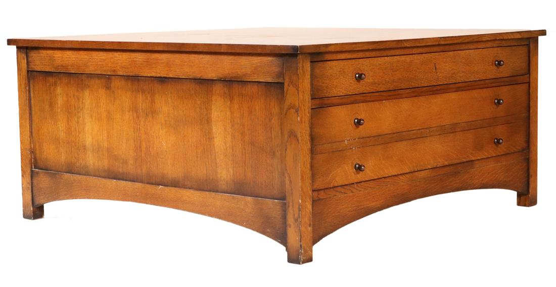 Stickley Inlaid Oak Low Table (1 of 14)