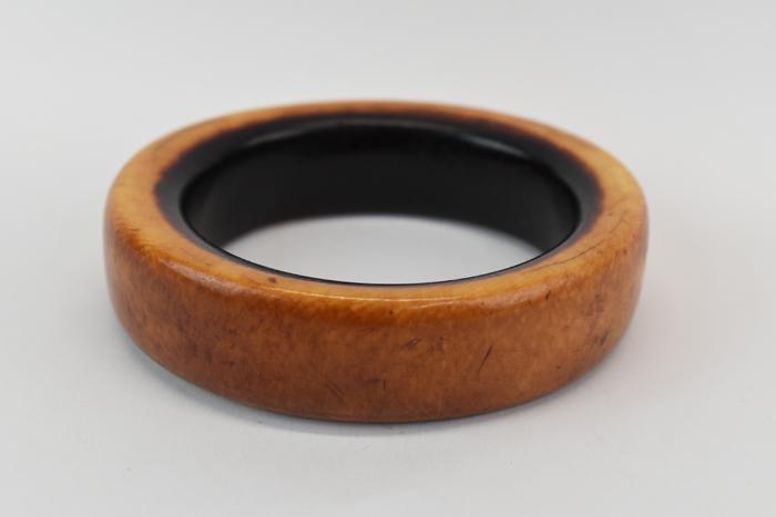 Antique African Bone Bangle Bracelet: Antique African Bone Bangle Bracelet 3-1/2"w end to end x 2-1/2"dia interior