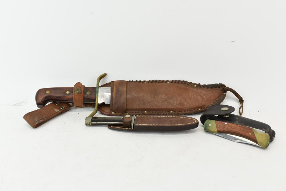 Three Assorted Hunting Knives (1 of 13)