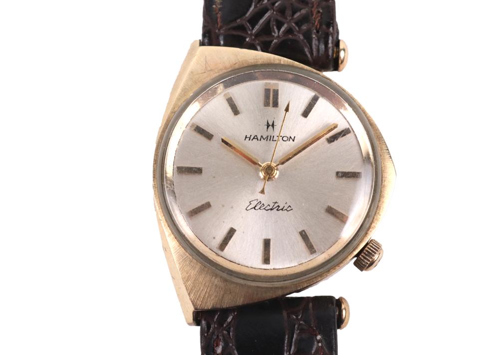 Hamilton "Savitar" Wristwatch: #500 movement, in gold-filled case Case: 38mm l x 30mm w
