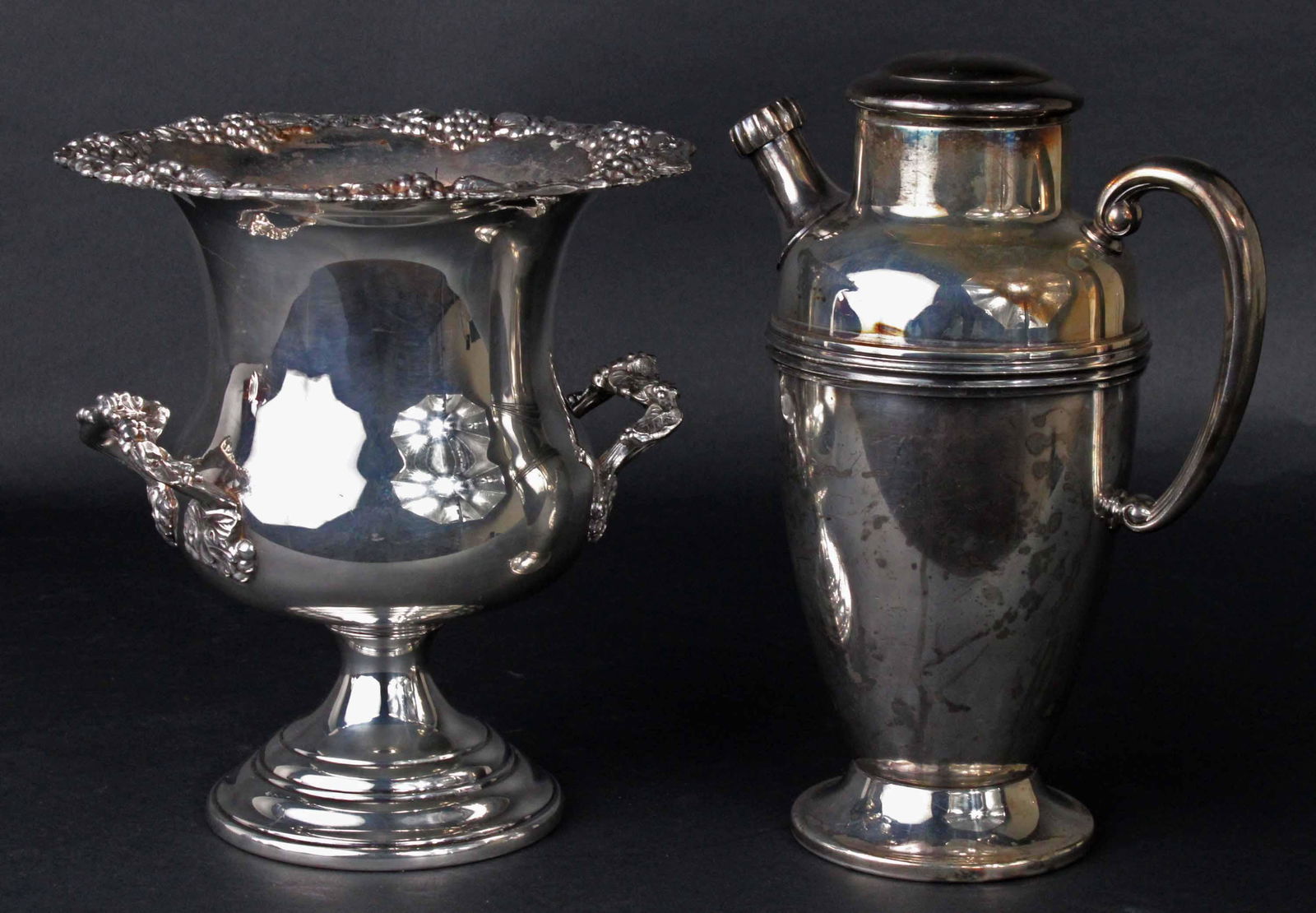 Large Wallace Silver Plated Cocktail Shaker (1 of 10)