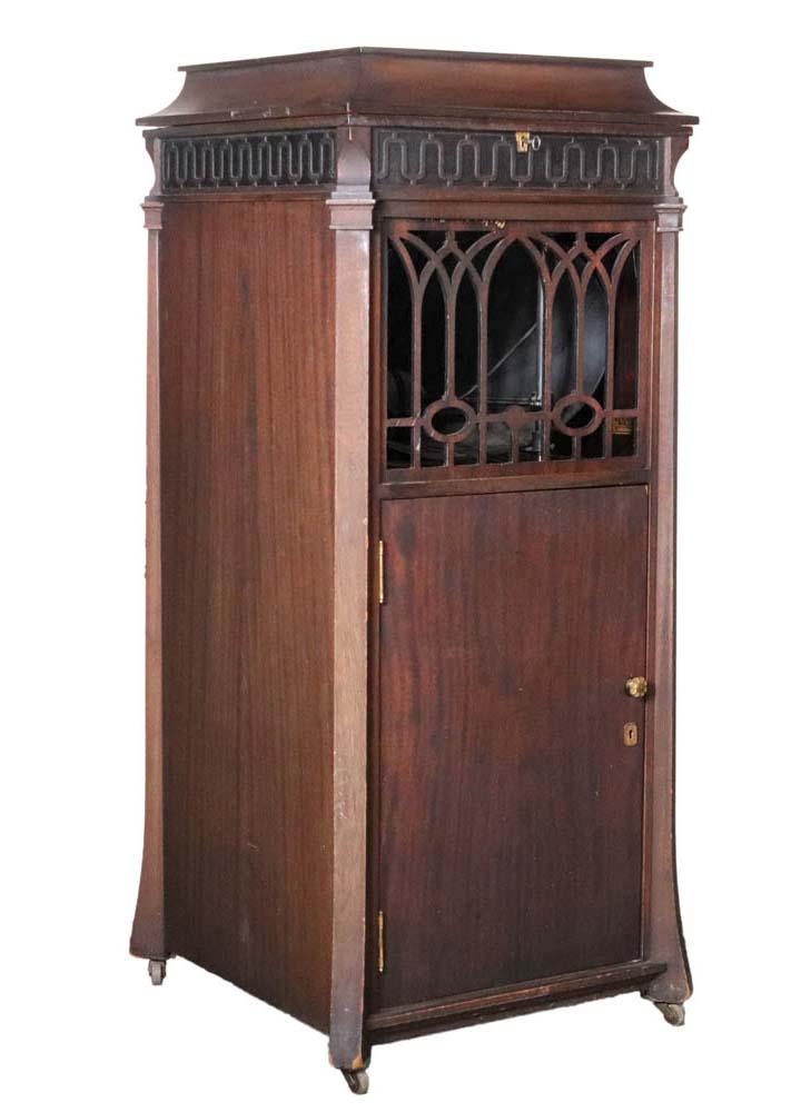 Edison "Chippendale" Diamond Disc Phonograph: SM 153779, model C19, cabinet contains 73 Diamond Disc records, includes keys Appx. 50"h x 20-1/2"w x 22"d