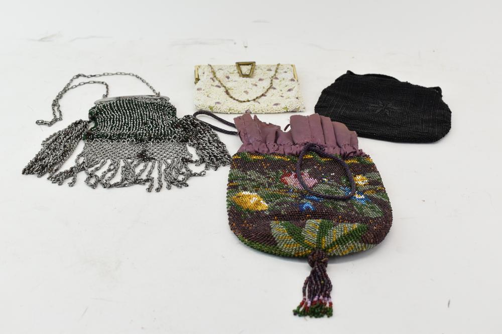 Four Vintage Ladies Beaded Bags (1 of 6)
