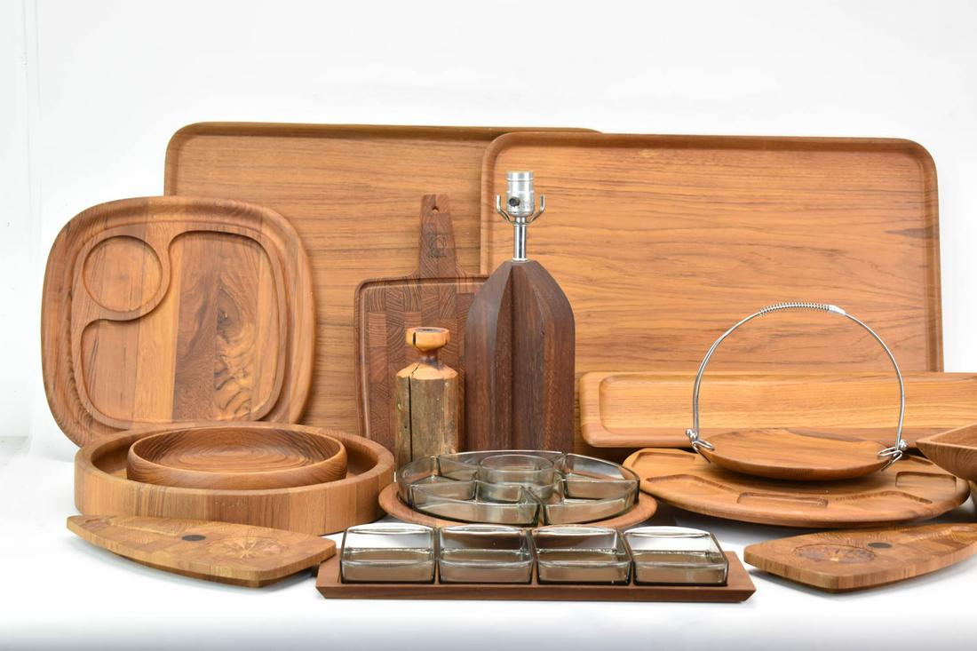 Group of Assorted Danish Modern Teakwood Articles (1 of 14)