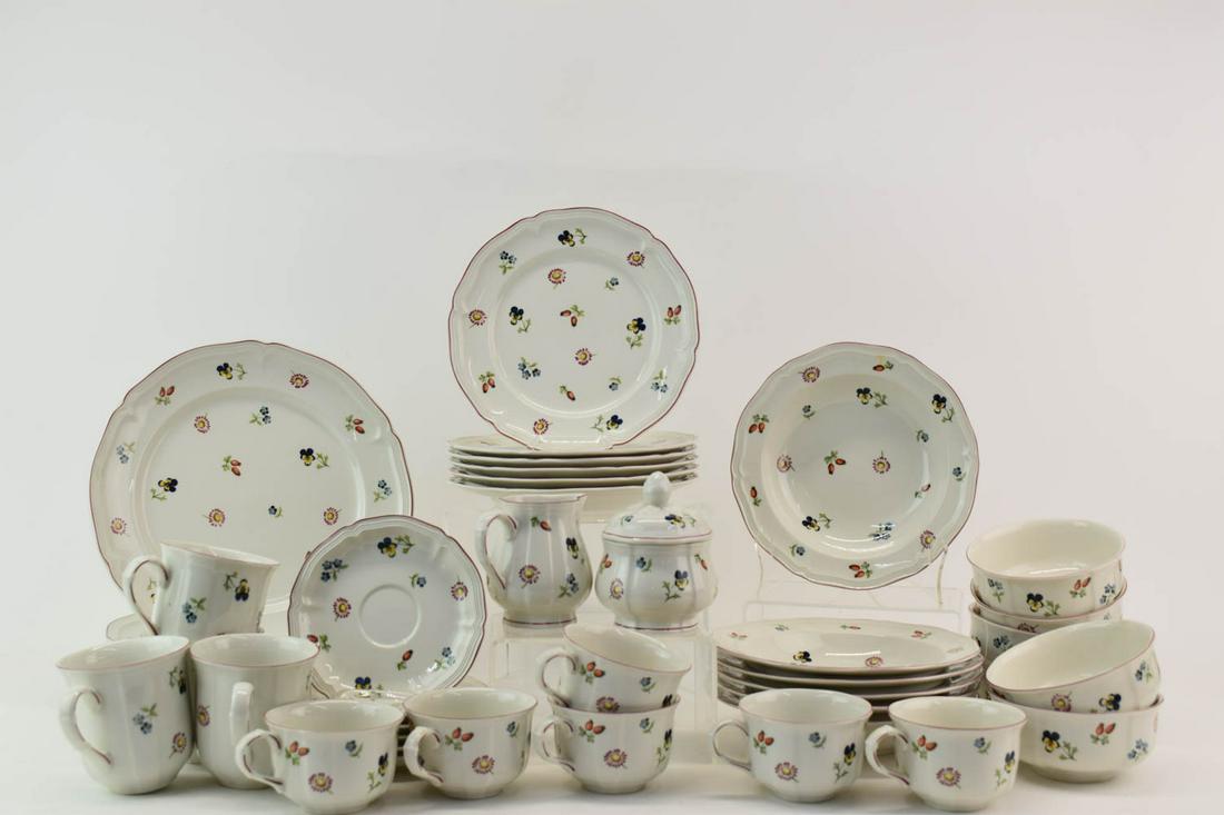 Partial Villeroy and Boch Petite Fleur Dinner Set (1 of 9)