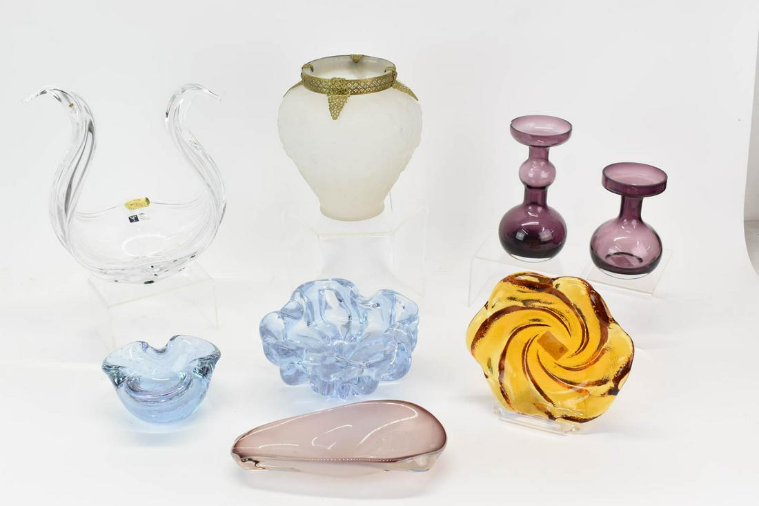 Group of Assorted Art Glass Table Articles (1 of 20)