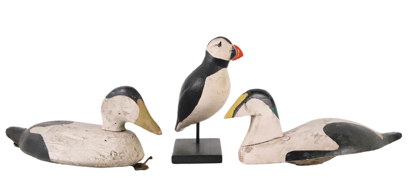 Carved Puffin Stick-Up Decoy (1 of 15)