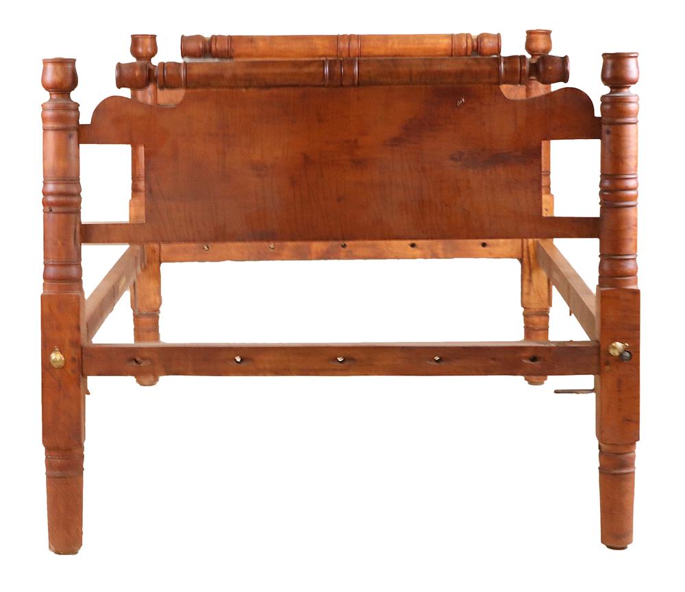 Federal Tiger Maple Bedstead (1 of 14)